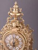 КОМПЛЕКТ:ЧАСЫ КАМИННЫЕ ДИАМЕТР ЦИФЕРБЛАТА=11 СМ. + 2 ПОДСВЕЧНИКА ВЫСОТА=42/42 СМ. (КОР=1КОМП.)